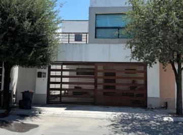 Casa de 3 habitaciones, San Nicolás de los Garza · Casa en Renta en Vivenza, San Nicolas de Los Garza