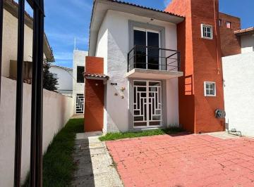 Casa · 120m² · 3 Recámaras · 2 Estacionamientos · Casa en Renta Villas del Campo Calimaya