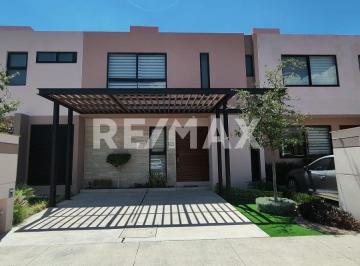 0f1f95ec92a8c64c5565aa96c0dbca2df3f9ed20dc33d2c52be8dd21b63a6473 · Casa en Venta Altos del Marqués