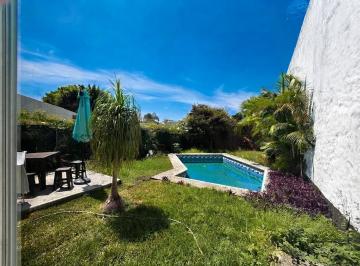 Casa · 210m² · 3 Recámaras · 2 Estacionamientos · Renta Casa en Fraccionamiento Villas del Lago