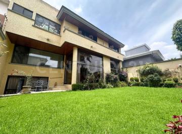 Casa · 693m² · 5 Recámaras · 6 Estacionamientos · Venta de Casa en Jardines de La Montaña