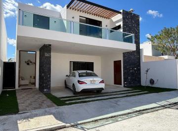 Casa de 3 habitaciones, Conkal · Amplia Casa en Conkal | Rml |