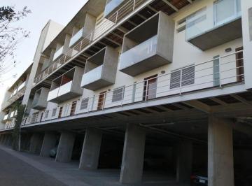 Departamento · 186m² · 3 Recámaras · 2 Estacionamientos · Hermoso y Comodo Depto en Lomas Altas