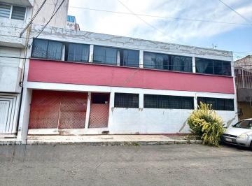 Casa · 225m² · 3 Recámaras · 10 Estacionamientos · Casa en Venta en Viaducto Piedad