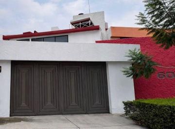 Casa de 3 habitaciones, Naucalpan de Juárez · Casa Estilo Mexicano Contemporáneo 3 Recámaras en Venta en Jardines de La Florida, con Vigilancia
