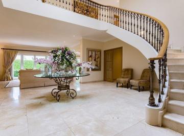f98570a6f2d1806e738cf2ca42bbe1287872bb7f0c4777c0933c418a9b649e5f · En Venta Casa en Bosques de Las Lomas