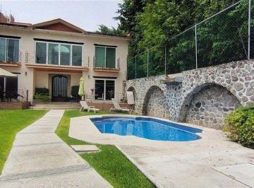 Casa de 3 habitaciones, Temixco · Casa con Alberca en Renta Burgos Bugambilias