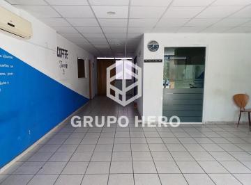 Edificio · 148m² · 2 Estacionamientos · Edificio Comercial en Venta Sobre Av Las Américas