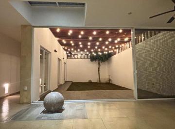 Casa · 328m² · 3 Recámaras · 2 Estacionamientos · Casa en Venta en Cañada del Refugio León Guanajuato