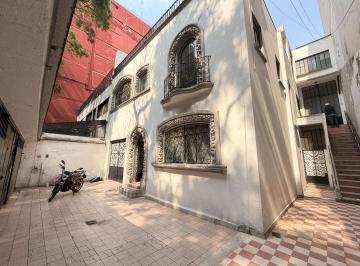 Casa · 476m² · 6 Recámaras · 4 Estacionamientos · Casa con Uso de Suelo en Venta en Polanco V Seccion