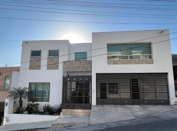Casa de 4 habitaciones, Guadalupe · Casa en Venta en Conty Sol, en Guadalupe, Nuevo León