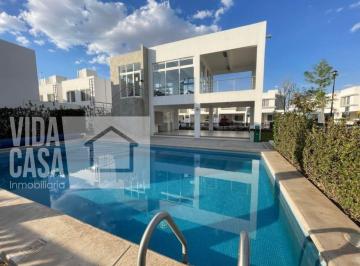 Casa en condominio · 112m² · 3 Recámaras · Casa en Condominio en Fraccionamiento Rancho Santa Mónica