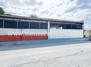 Bodega comercial · 241m² · Bodega Industrial en Mundo Nuevo