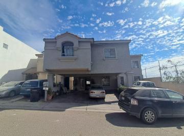 Casa · 301m² · 4 Recámaras · 3 Estacionamientos · Casa en Venta con Seguridad 24/7 | La Gloria, Tijuana - (4)