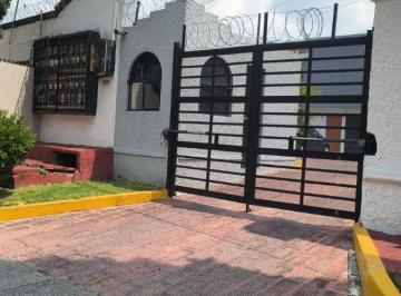 Casa en condominio de 2 habitaciones, Guadalajara · Bonita Casa en Coto Tranquilo a Una Cuadra de López Mateos en Jardines del Bosque