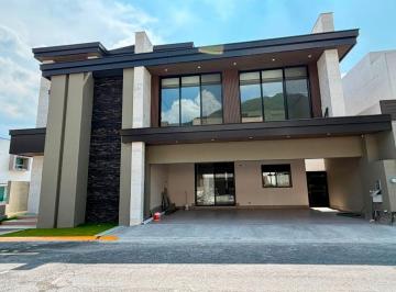 Casa de 4 habitaciones, Monterrey · Casa en Venta en La Herradura Residencial y Club de Golf en Zona Sur de Monterrey Nuevo León