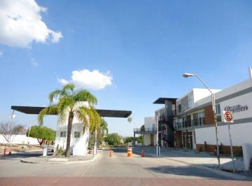 Casa · 280m² · 1 Recámara · 3 Estacionamientos · Venta Terreno Residencial Campestre Juriquilla Alta Plusvalia