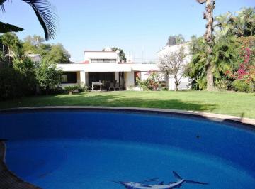 Casa de 3 habitaciones, Cuernavaca · Casa de un Nivel en Venta en Cuernavaca.