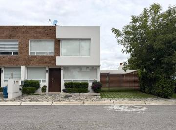 Casa en condominio · 195m² · 3 Recámaras · 2 Estacionamientos · Casa en Condominio en Fraccionamiento Bosque de Las Fuentes Residencial