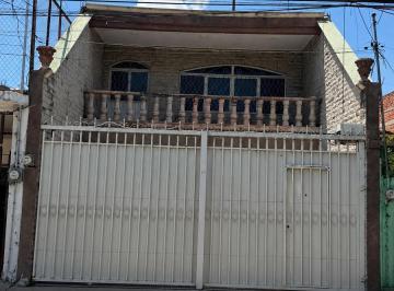Casa · 5 Recámaras · Casa en Rent en San Nicolas por Mariano Escobedo Zona Centro