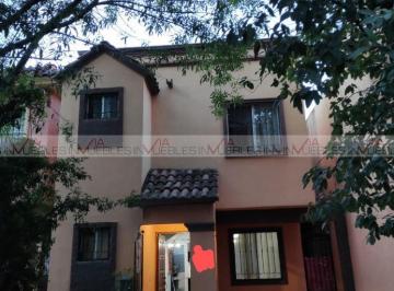 Casa · 119m² · 3 Recámaras · 1 Estacionamiento · Casa en Venta en Residencial Punta Esmeralda