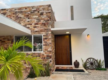 Casa de 3 habitaciones, Conkal · Casa Serena