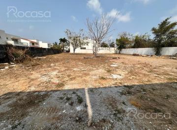 Terreno / Lote · 324m² · Terreno en Venta