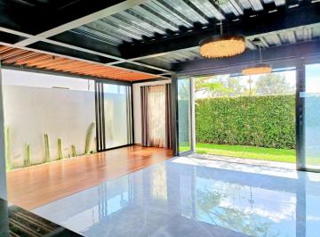 Casa de 3 habitaciones, Querétaro · Venta Casa Centro Sur Mallorca Privada Alberca Pádel Gym Roof Garden Balcón 3 Rec 5 Baños Magnifica