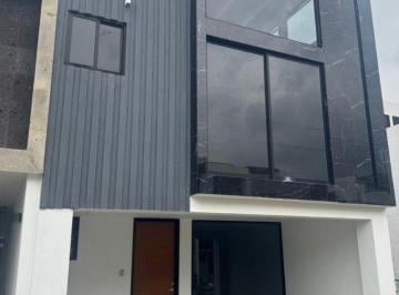 Casa en condominio de 5 habitaciones, Puebla · Casa en Venta de 5 Recamaras en Fracc Antigua Cementera Puebla