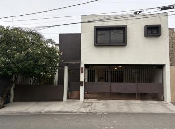 1 · Casa en Venta en San Jerónimo de 4 Recamaras