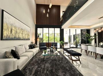 Casa en condominio de 5 habitaciones, Mérida · Casa de 5 Recamaras con Paneles Solares en Venta en Merida, Yucatan en Allegra, Temozon Nte