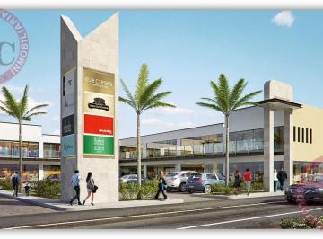Local comercial · 48m² · 11 Estacionamientos · Local en Renta en Plaza Comercial Sobre Av Convención Sur, Aguascalientes