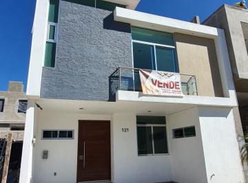 Casa de 4 habitaciones, Tlajomulco de Zúñiga · Casa en Renta en Punto Sur