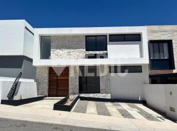 Casa de 4 habitaciones, Querétaro · Casa Venta en Lomas de Juriquilla 4 Habitaciones