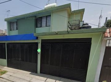 Casa de 3 habitaciones, Cuautitlán · Casa en Venta en Paseos de Santa Maria ¡Excelente Oportunidad de Inversiòn Hipotecaria!