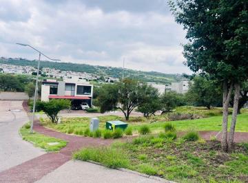 97b99f0cebb5f4144ebab46fdca07e0fa8fa9c64c3e16124919682a309d962f9 · Terreno en Venta en Fraccionamiento Altozano, Condominio Grieta