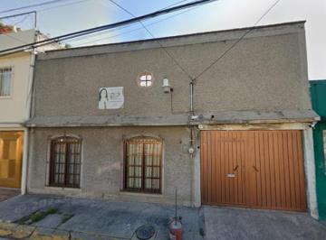 Casa de 4 habitaciones, Gustavo A. Madero · Casa en Venta en San Juan de Aragon 1ra Seccion Cdmx