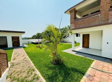 Casa · 705m² · 4 Recámaras · 5 Estacionamientos · Casa con Alberca en La Aguada Riviera Veracruzana Alvarado Veracruz