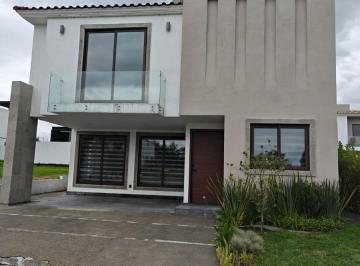 Casa en condominio de 3 habitaciones, Metepec · Renta Condado del Valle