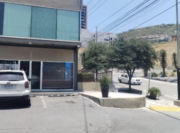 Local comercial , Monterrey · Local en Renta en Planta Baja, Plaza Comercial Vía 01, Zona San Jerónimo