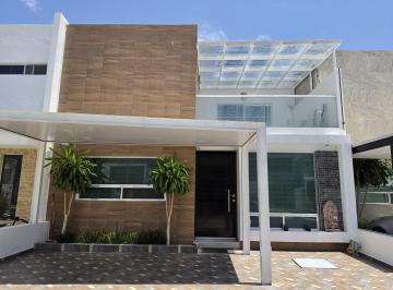 Casa en condominio de 4 habitaciones, Corregidora · Casa en Venta en El Fraccionamiento Residencial Villas El Roble 1