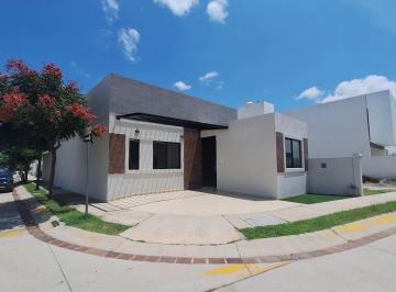 Casa · 196m² · 3 Recámaras · 1 Estacionamiento · Casa en Mayorca Residencial