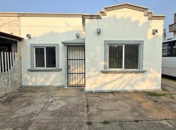 Casa de 2 habitaciones, Coatzacoalcos · Casa en Esquina