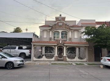 Casa de 5 habitaciones, Zapopan · Se Vende Casa en Fracc. Novelistas en Jardines Vallarta