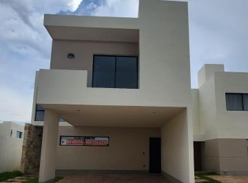 Casa · 166m² · 4 Recámaras · 2 Estacionamientos · Casa en Venta en Mérida, Tixcacal | 4 Recámaras Entrega Inmediata | Piscina