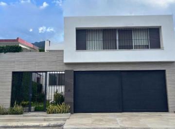 Casa de 3 habitaciones, San Pedro Garza García · Casa en Renta en San Pedro Garza García, Sector Mirasierra, 400 m² de Jardín