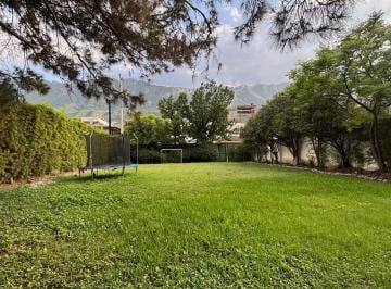 Casa de 3 habitaciones, San Pedro Garza García · Casa en Renta en San Pedro Garza García, Sector Mirasierra, 400 m² de Jardín