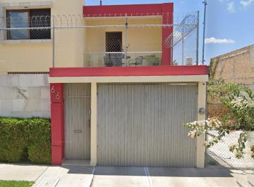 Casa de 3 habitaciones, Tepic · Propiedad en Venta en Calle Napoles 66 Fracc. Cuidad del Valle Nayarit