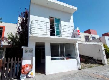 Casa en condominio de 4 habitaciones, Toluca · Casa en Renta en Hacienda del Valle II