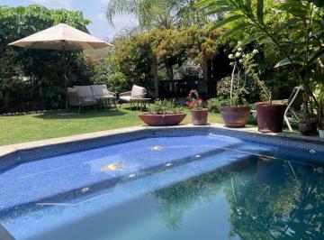 Casa de 3 habitaciones, Cuernavaca · Casa en Renta y Venta Dentro de Fraccionamiento Muy Exclusivo en Cuernavaca